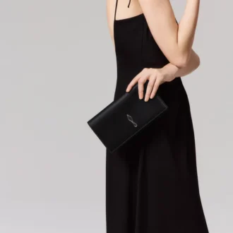 Bettina – Clutch – Kreppsatin – Svart