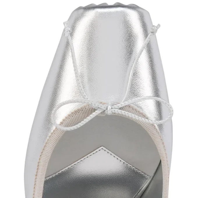Cassia Mule – 100 mm mules – laminerat lammnappaläder – silver – dam Cassia Mule – 100 mm mules – laminerat lammnappaläder – silver – dam