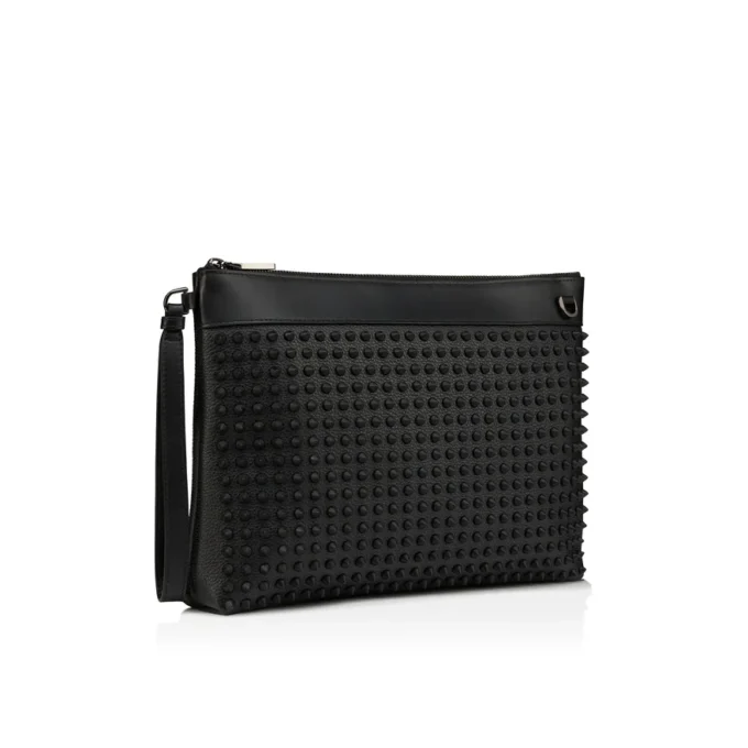 Funky – Pouch – Kornat kalvskinn och spikar – Svart Funky – Pouch – Kornat kalvskinn och spikar – Svart