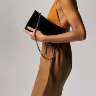 Loubitwist – Clutch – Lackläder – Svart