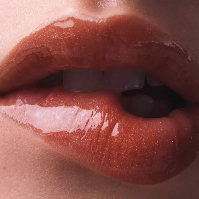 Rouge Stiletto Vinyl Gloss Copper Fever 352V Copper Fever – Christian Louboutin Beauty USA